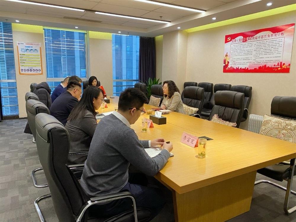 集團黨委副書記、總經(jīng)理黃蓓調(diào)研園區(qū)集團并召開民主生活會征求意見座談會